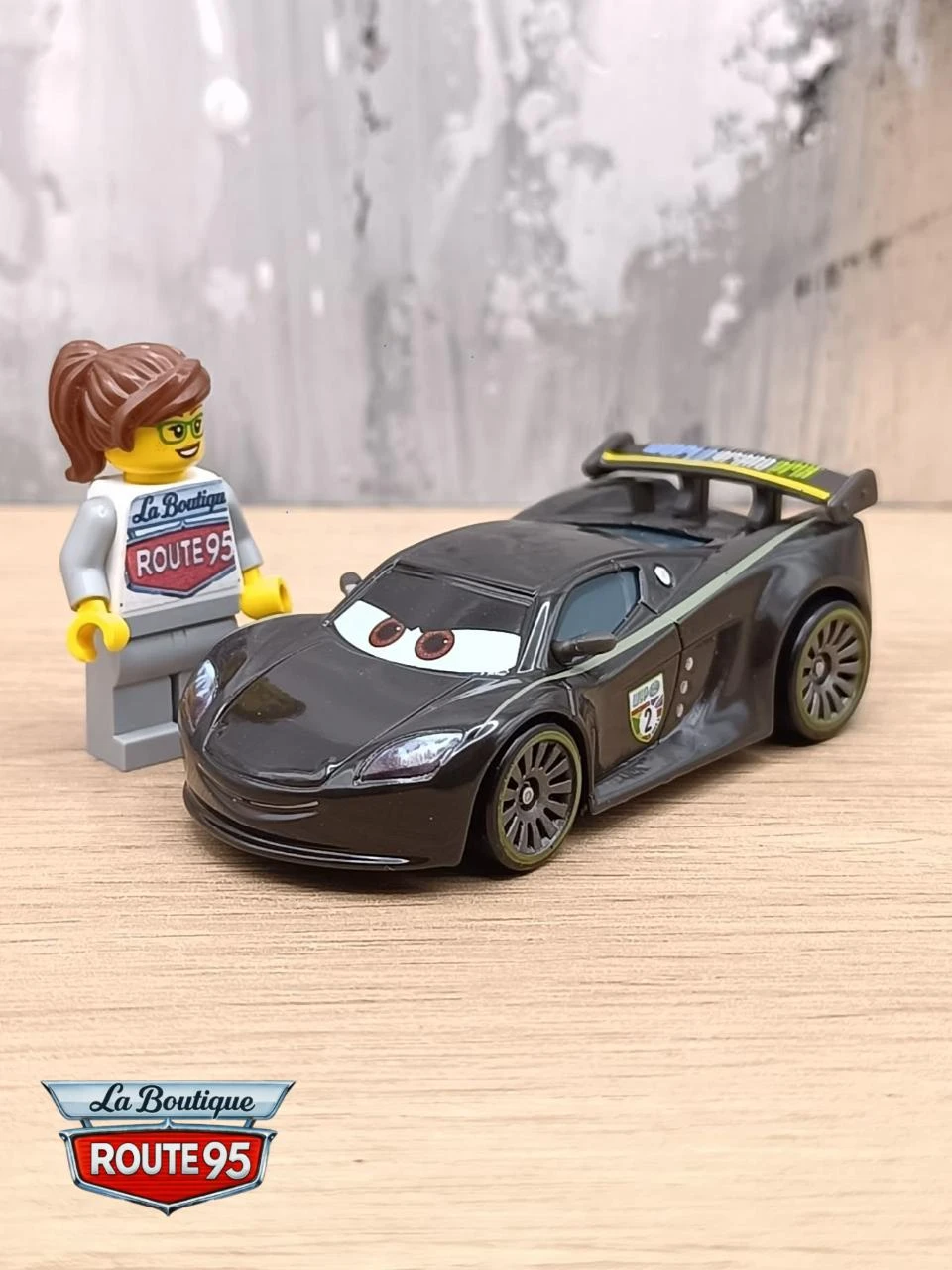 Voiture Cars Lewais Hamilton - Jouet neuf (CKS04)